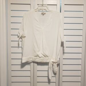 LOFT White Tie-Front V-Neck Blouse 100%viscose
